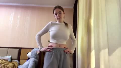 Emila online show from May 2026 10:36:01 AM