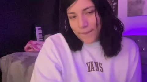 Snapshot of suzyishellawet chatting on January 2026 05:23:02 AM Suzy online show from January 2026 05:23:02 AM