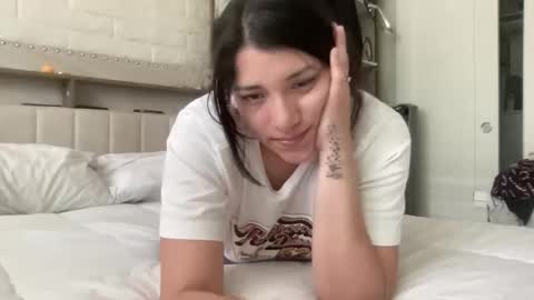 Snapshot of suzyishellawet chatting on February 2026 07:41:01 PM Suzy online show from February 2026 07:41:01 PM