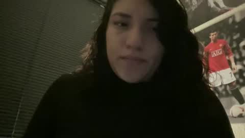 Snapshot of suzyishellawet chatting on February 2026 07:38:02 AM Suzy online show from February 2026 07:38:02 AM