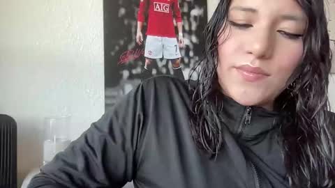 Suzy online show from April 2026 07:08:01 PM