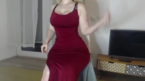 Snapshot of sweat_mia chatting on December 2024 05:11:01 PM sweat_mia online show from December 2024 05:11:01 PM