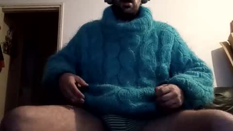 Snapshot of sweaterboy666 chatting on October 2025 06:13:01 AM sweaterboy666 online show from October 2025 06:13:01 AM