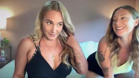 Swedish Candii online show from November 2025 09:24:02 PM