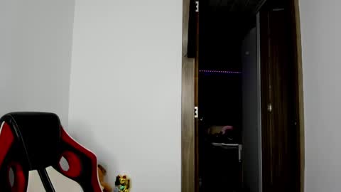 sweet__suck69bitch online show from March 2025 01:43:01 AM