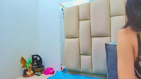 Snapshot of sweet_amye chatting on November 2025 07:25:01 PM Amye online show from November 2025 07:25:01 PM