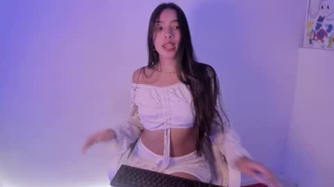 Snapshot of sweet_and_wild05 chatting on November 2025 07:13:01 PM Julieta online show from November 2025 07:13:01 PM