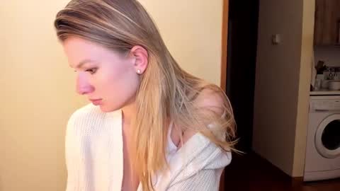 Snapshot of sweet_angel_a chatting on January 2026 07:50:02 PM Ann - your sweet girl online show from January 2026 07:50:02 PM