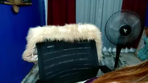 Snapshot of sweet_asian143 chatting on September 2025 04:04:02 AM Chelsy online show from September 2025 04:04:02 AM