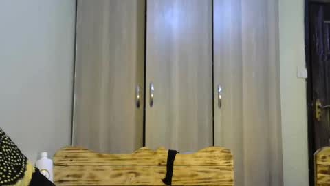 Snapshot of sweet_bobo chatting on October 2025 03:51:01 AM Ocean online show from October 2025 03:51:01 AM