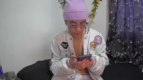 sweet_boy2224 online show from February 2026 04:06:01 PM