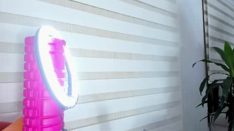 Snapshot of sweet_brunette88 chatting on February 2025 02:50:02 AM sweet_brunette88 online show from February 2025 02:50:02 AM