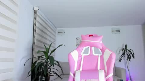 Snapshot of sweet_brunette88 chatting on March 2025 03:05:02 AM sweet_brunette88 online show from March 2025 03:05:02 AM