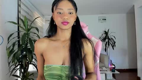 sweet_brunette88 online show from February 2026 08:05:02 PM