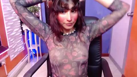 SWEET BUNNY  online show from September 2025 07:28:01 PM