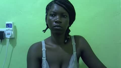 Snapshot of sweet_cherie1 chatting on May 2026 05:35:01 AM sweet_cherie1 online show from May 2026 05:35:01 AM