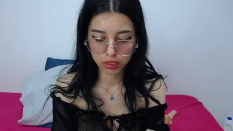 sweet_cloe444 online show from May 2026 03:23:02 AM