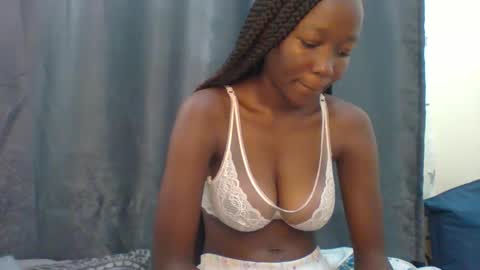 sweet_denzel online show from April 2026 11:02:01 AM