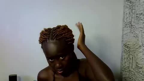 Snapshot of sweet_diva19 chatting on June 2026 10:45:02 PM sweet_diva19 online show from June 2026 10:45:02 PM