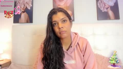 Snapshot of sweet_dreamses chatting on December 2024 03:24:02 PM Kendra online show from December 2024 03:24:02 PM