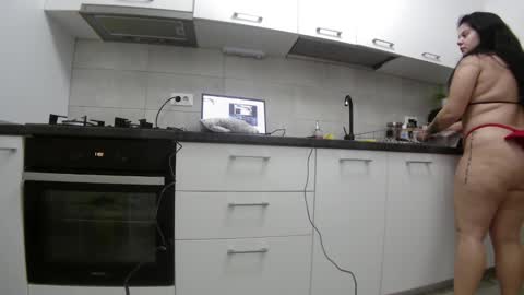 Snapshot of sweet_ella chatting on December 2024 07:34:02 PM online show from December 2024 07:34:02 PM