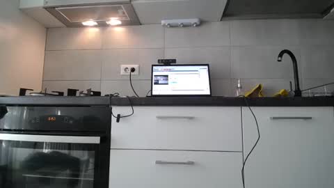 Snapshot of sweet_ella chatting on January 2025 10:29:02 AM online show from January 2025 10:29:02 AM