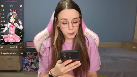 Alice online show from December 2024 02:57:01 AM