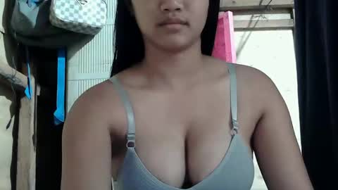 Snapshot of sweet_hazel25 chatting on February 2026 10:57:02 PM Hazel online show from February 2026 10:57:02 PM