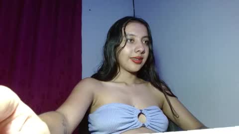 Snapshot of sweet_isaa chatting on December 2024 06:41:02 AM Hello welcome to my room - follow me please online show from December 2024 06:41:02 AM