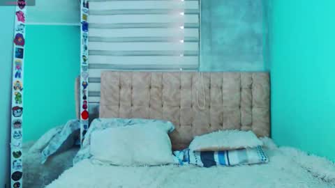 Snapshot of sweet_karma_ chatting on November 2025 01:36:02 PM Help me to reach 100 thumps up online show from November 2025 01:36:02 PM