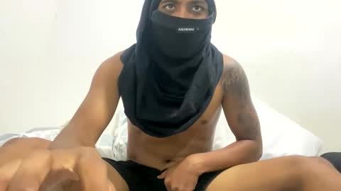 Master Kristian online show from November 2025 07:35:01 PM