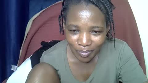 sweet_lessly online show from February 2026 01:04:01 PM