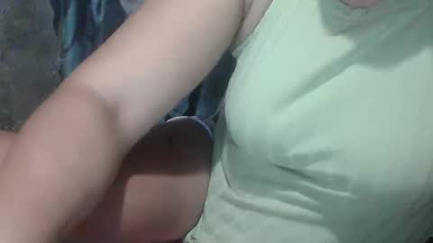 Snapshot of sweet_lily0613 chatting on February 2025 03:17:01 PM sweet_lily0613 online show from February 2025 03:17:01 PM