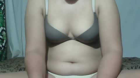 Snapshot of sweet_lily0613 chatting on March 2025 11:24:02 PM sweet_lily0613 online show from March 2025 11:24:02 PM