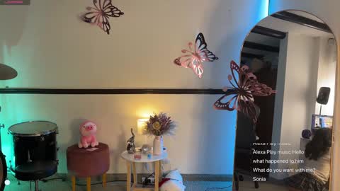 Snapshot of sweet_littleee chatting on January 2025 02:37:01 AM free private online show from January 2025 02:37:01 AM