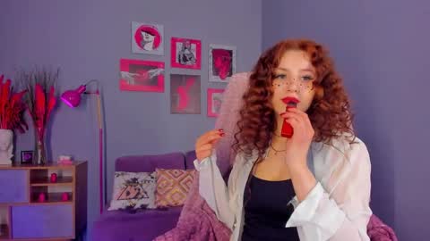 sweet_lottie online show from April 2026 09:19:01 PM