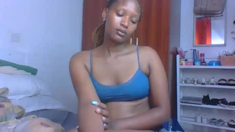Linda online show from May 2026 01:55:01 AM