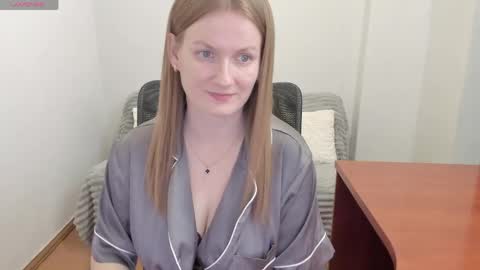 Snapshot of sweet_melody_of_ur_heart chatting on April 2026 04:10:02 PM Mila online show from April 2026 04:10:02 PM