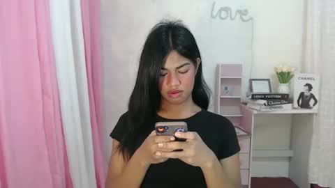 Snapshot of sweet_melonxxx chatting on December 2024 04:26:01 PM Melon online show from December 2024 04:26:01 PM