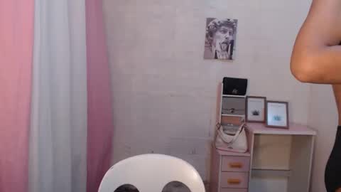 Snapshot of sweet_melonxxx chatting on February 2026 03:40:02 PM Melon online show from February 2026 03:40:02 PM