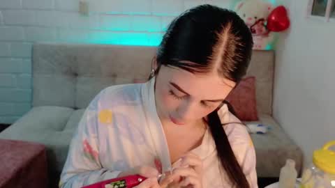 Sweet  Mia online show from October 2025 11:37:02 PM
