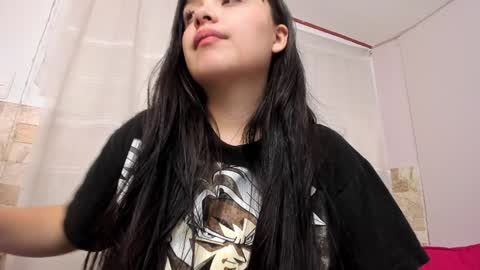 Snapshot of sweet_miiaa chatting on December 2024 09:37:01 PM Mia Johns online show from December 2024 09:37:01 PM