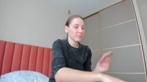 Snapshot of sweet_miss381 chatting on February 2025 04:25:02 AM Sofi online show from February 2025 04:25:02 AM