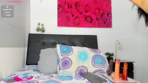 Snapshot of sweet_moniicaa chatting on February 2025 10:33:02 AM Monica online show from February 2025 10:33:02 AM