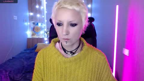 Snapshot of sweet_n_strong chatting on December 2025 08:30:02 AM sweet_n_strong online show from December 2025 08:30:02 AM