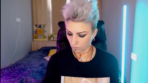 Snapshot of sweet_n_strong chatting on February 2026 06:19:02 AM sweet_n_strong online show from February 2026 06:19:02 AM