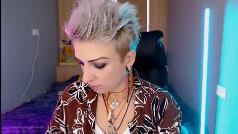 Snapshot of sweet_n_strong chatting on February 2026 12:20:02 PM sweet_n_strong online show from February 2026 12:20:02 PM