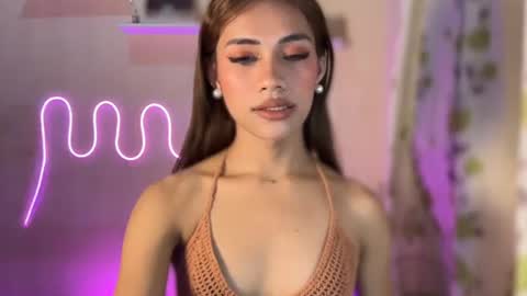 sweet_nikki03 online show from September 2025 03:03:02 PM