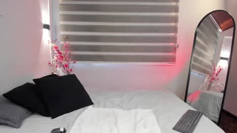 Sweet Obsession online show from September 2025 08:33:02 PM