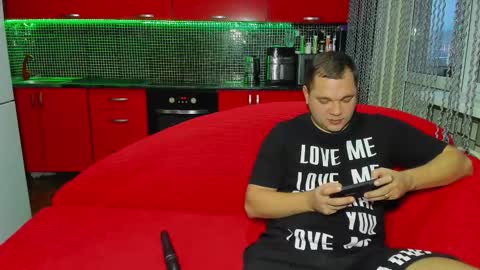 Snapshot of sweet_olga_and_dmitriy chatting on November 2025 06:13:02 AM Olga and Dmitriy online show from November 2025 06:13:02 AM